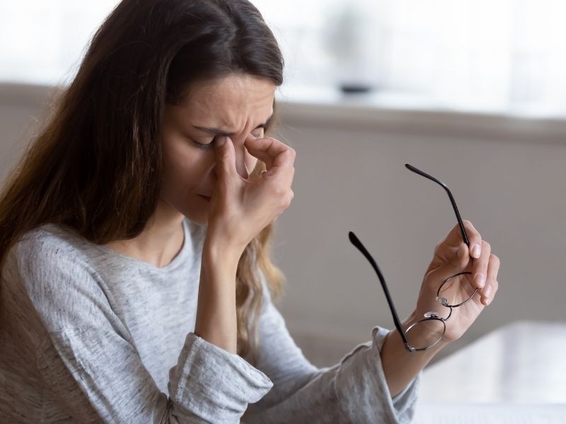 Nariz Entupido e Noites em Claro: Como a Congestão Nasal Destrói Seu Sono (e o que fazer a respeito)